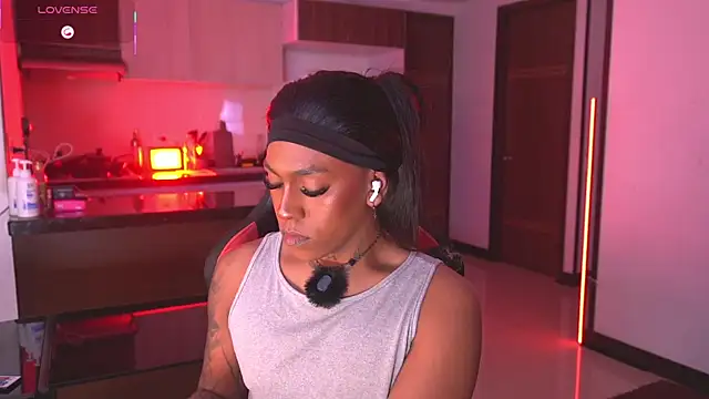 AmberRaus online show from 09/11/25, 05:18