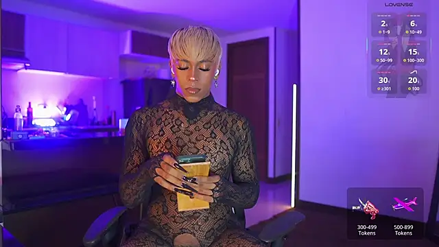 AmberRaus online show from 11/26/25, 03:07