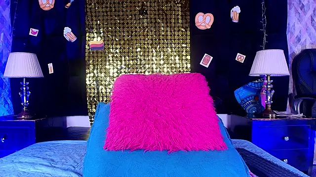 Snapshot of shelsyloreds chatting on 09/13/25, 11:54 shelsyloreds online show from 09/13/25, 11:54