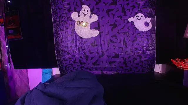 Snapshot of shelsyloreds chatting on 11/01/25, 11:56 shelsyloreds online show from 11/01/25, 11:56