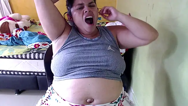 yulieth bbw online show from 03/15/25, 12:45