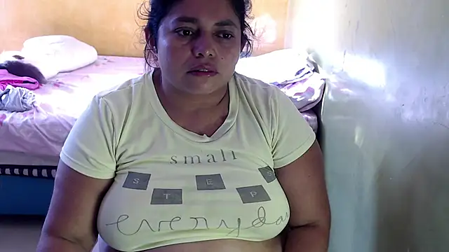 Snapshot of yulieth_bbw chatting on 06/02/26, 12:07 yulieth bbw online show from 06/02/26, 12:07
