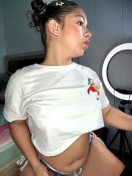 Shara dreams online show from 09/14/25, 12:32