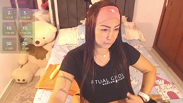 hornymillf  online show from 06/18/26, 02:43