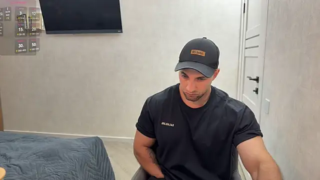 Snapshot of michaelbradleu chatting on 07/25/26, 08:17 michaelbradleu online show from 07/25/26, 08:17