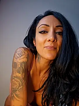 miatemptress69 online show from 10/11/25, 11:53