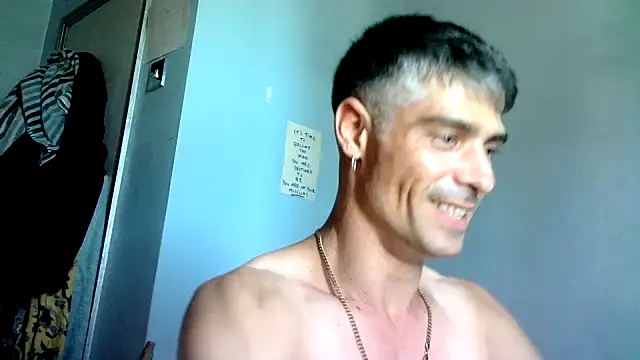 houseofbrats online show from 07/15/26, 03:28