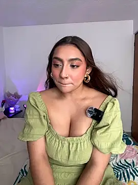 Snapshot of ashalisha chatting on 11/12/25, 03:23 ashalisha online show from 11/12/25, 03:23