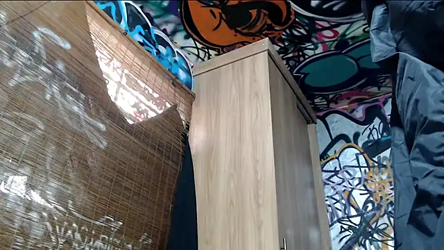 Justin Frank online show from 12/15/25, 06:56