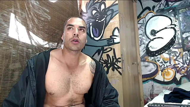Snapshot of Justin_Frank chatting on 06/14/26, 09:28 Justin Frank online show from 06/14/26, 09:28