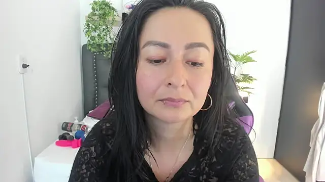 sahara1802 online show from 12/19/25, 09:49