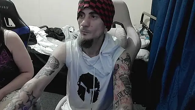 Snapshot of robvegas274 chatting on 10/12/25, 02:38 robvegas274 online show from 10/12/25, 02:38