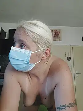 Snapshot of GeileEstelle chatting on 06/28/26, 07:20 GeileEstelle online show from 06/28/26, 07:20