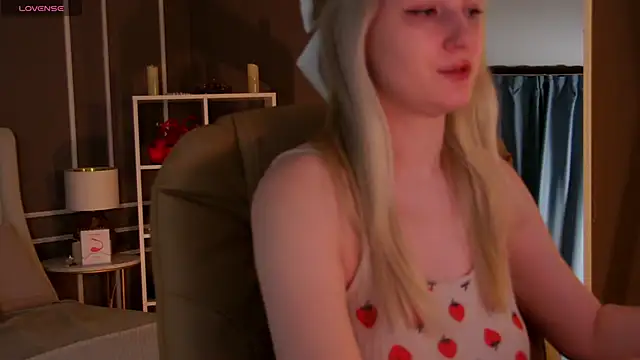 Snapshot of elinanortas chatting on 01/27/25, 01:16 elinanortas online show from 01/27/25, 01:16