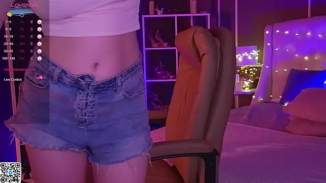 Snapshot of elinanortas chatting on 03/17/25, 07:24 elinanortas online show from 03/17/25, 07:24