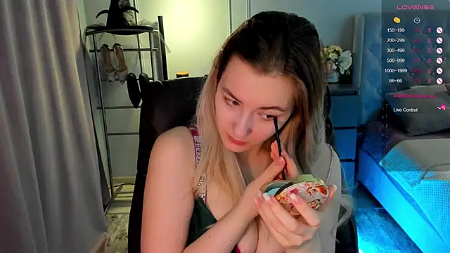 Snapshot of elinanortas chatting on 10/04/25, 01:14 elinanortas online show from 10/04/25, 01:14