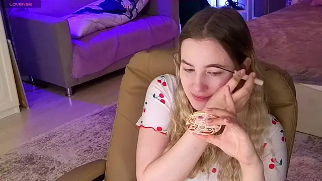 Snapshot of elinanortas chatting on 10/09/25, 01:14 elinanortas online show from 10/09/25, 01:14