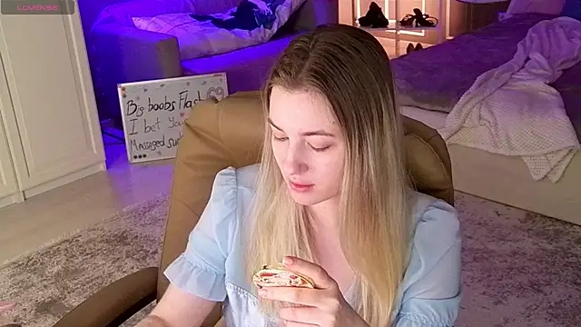 Snapshot of elinanortas chatting on 10/12/25, 01:15 elinanortas online show from 10/12/25, 01:15