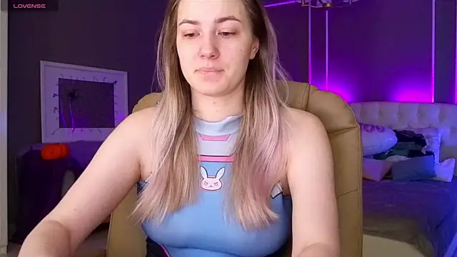 Snapshot of elinanortas chatting on 11/03/25, 01:29 elinanortas online show from 11/03/25, 01:29