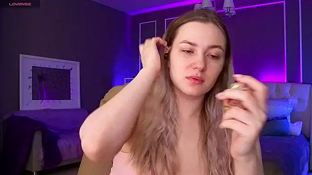 Snapshot of elinanortas chatting on 11/05/25, 01:16 elinanortas online show from 11/05/25, 01:16