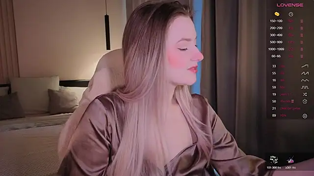 Snapshot of elinanortas chatting on 12/18/25, 04:18 elinanortas online show from 12/18/25, 04:18