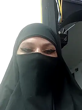 evelyn  salah online show from 01/06/26, 10:45