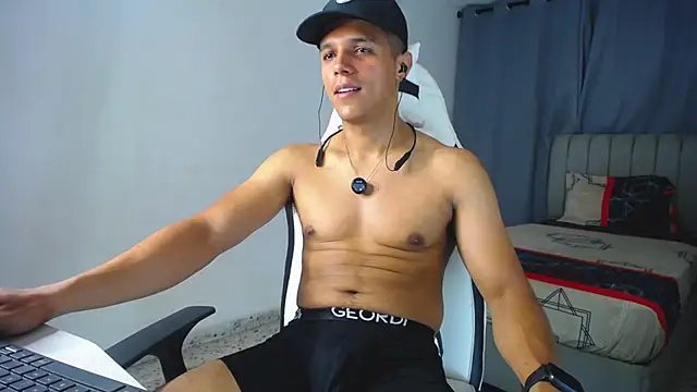 DavidAngell7 online show from 10/04/25, 05:05