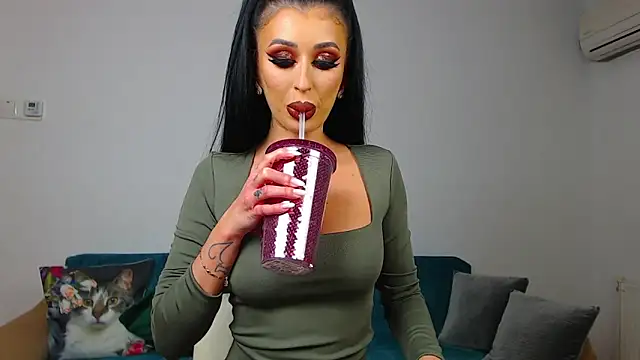 SaraDaisy online show from 02/28/25, 08:18