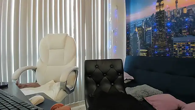 ashleymilf 1 online show from 02/19/25, 10:09