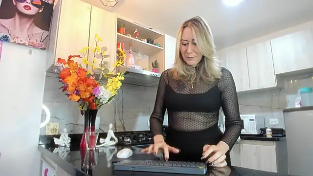 ashleymilf 1 online show from 10/29/25, 03:36