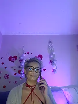 BellaBellaHot online show from 11/18/25, 08:41