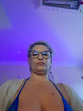 BellaBellaHot online show from 11/25/25, 12:38