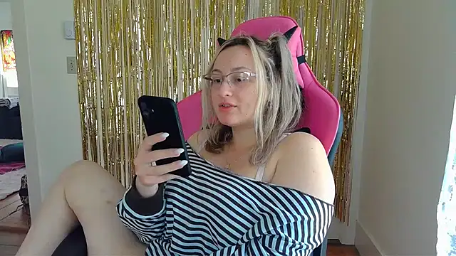 ashleyblaydex online show from 04/30/26, 06:36