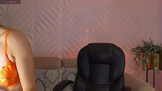 NaomiSainz online show from 03/18/26, 02:20