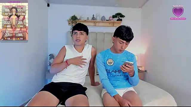 Snapshot of tomdrew69 chatting on 02/26/25, 02:26 tomdrew69 online show from 02/26/25, 02:26