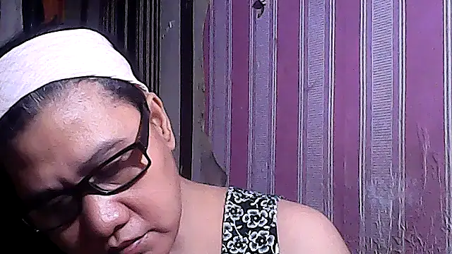 sweetsosie18 online show from 09/11/25, 07:14