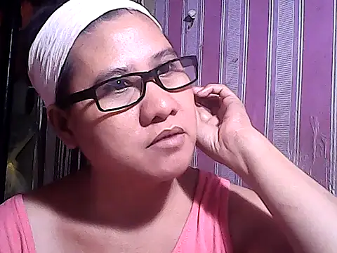 sweetsosie18 online show from 09/17/25, 06:20