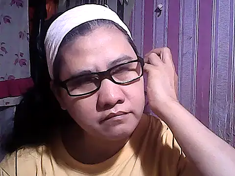 sweetsosie18 online show from 09/18/25, 12:07