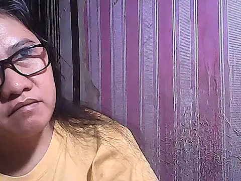 sweetsosie18 online show from 11/01/25, 07:05