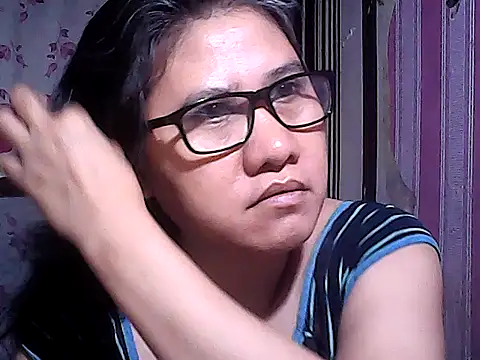 sweetsosie18 online show from 11/22/25, 07:02