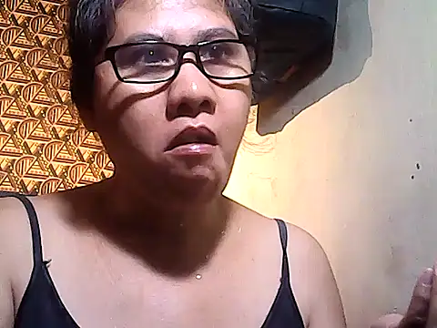 sweetsosie18 online show from 12/21/25, 07:48