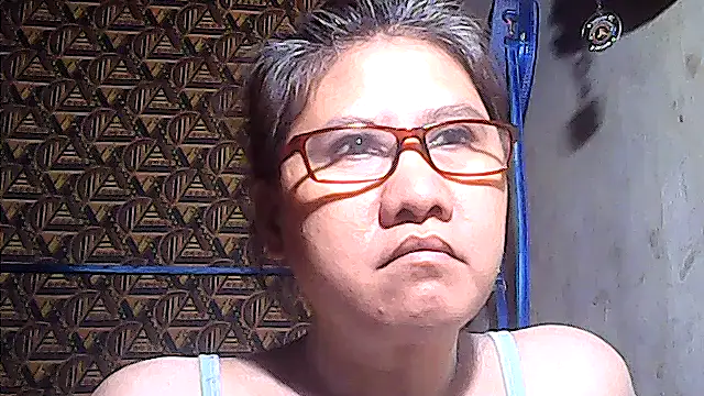 sweetsosie18 online show from 04/16/26, 08:09