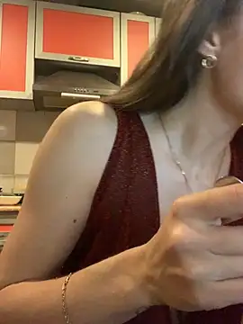 Snapshot of SeducingYoghourt chatting on 12/24/24, 03:05 SeducingYoghourt online show from 12/24/24, 03:05