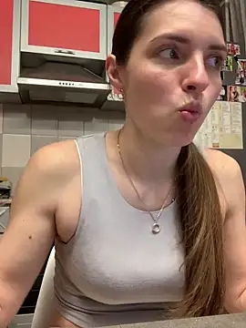 Snapshot of SeducingYoghourt chatting on 03/10/25, 04:14 SeducingYoghourt online show from 03/10/25, 04:14