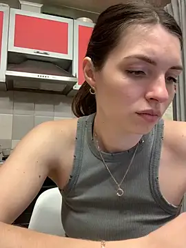 Snapshot of SeducingYoghourt chatting on 03/15/25, 04:32 SeducingYoghourt online show from 03/15/25, 04:32