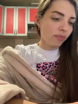 Snapshot of SeducingYoghourt chatting on 10/18/25, 03:02 SeducingYoghourt online show from 10/18/25, 03:02