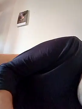 makau1 online show from 02/15/25, 12:54