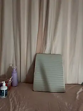 Snapshot of Kaiisa_ chatting on 06/04/26, 11:11 Kaiisa online show from 06/04/26, 11:11