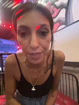 Snapshot of amanilouve chatting on 03/13/25, 07:39 amanilouve online show from 03/13/25, 07:39