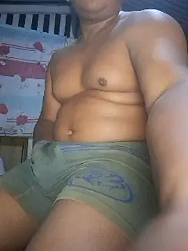 Efrain2090 online show from 03/01/25, 10:24